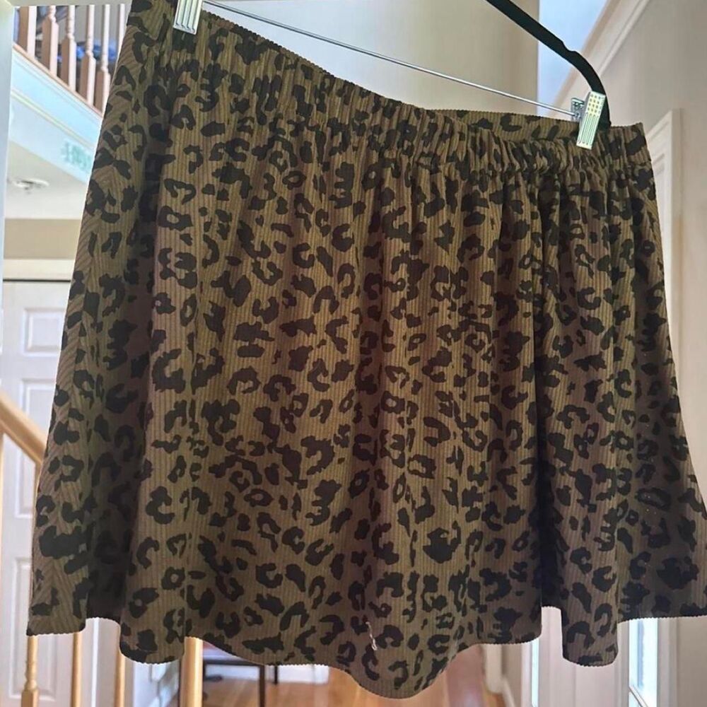 Leopard Print Corduroy Mini Skirt Women's 1XL Button Front Brown - Picture 3 of 4
